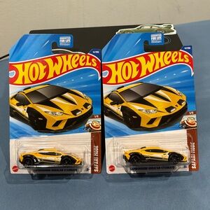 Hot wheels Lamborghini Huracan diecast car